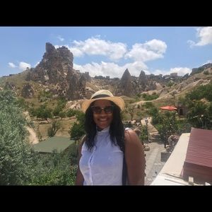 Meet your Posher, Brittany